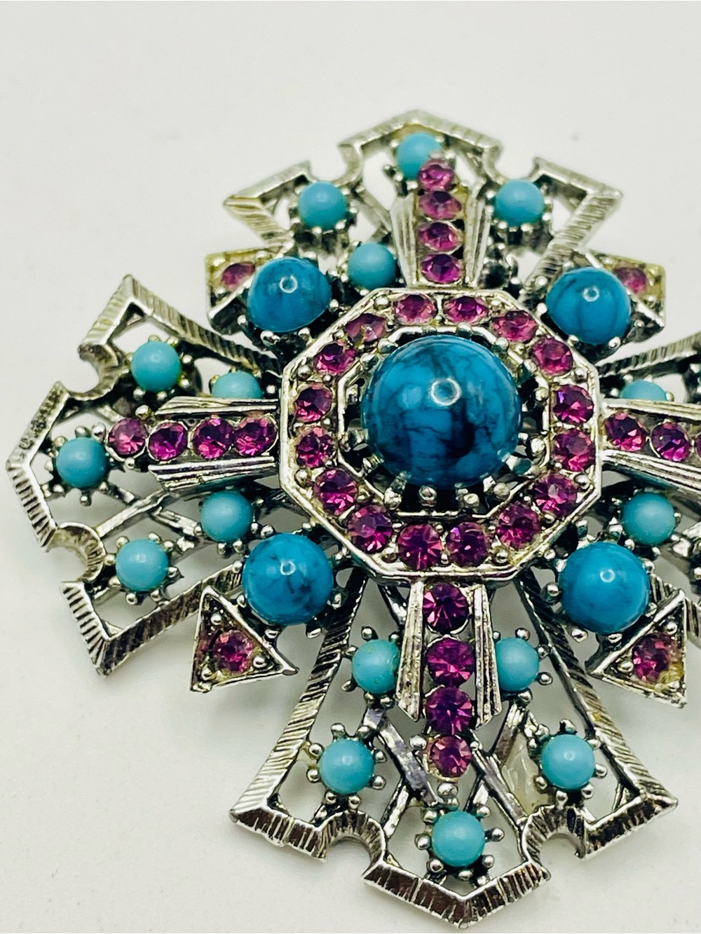 Vintage Silver Tone Maltese Cross Brooch with Turq Cabochons & Purple Crystals - Picture 2 of 5